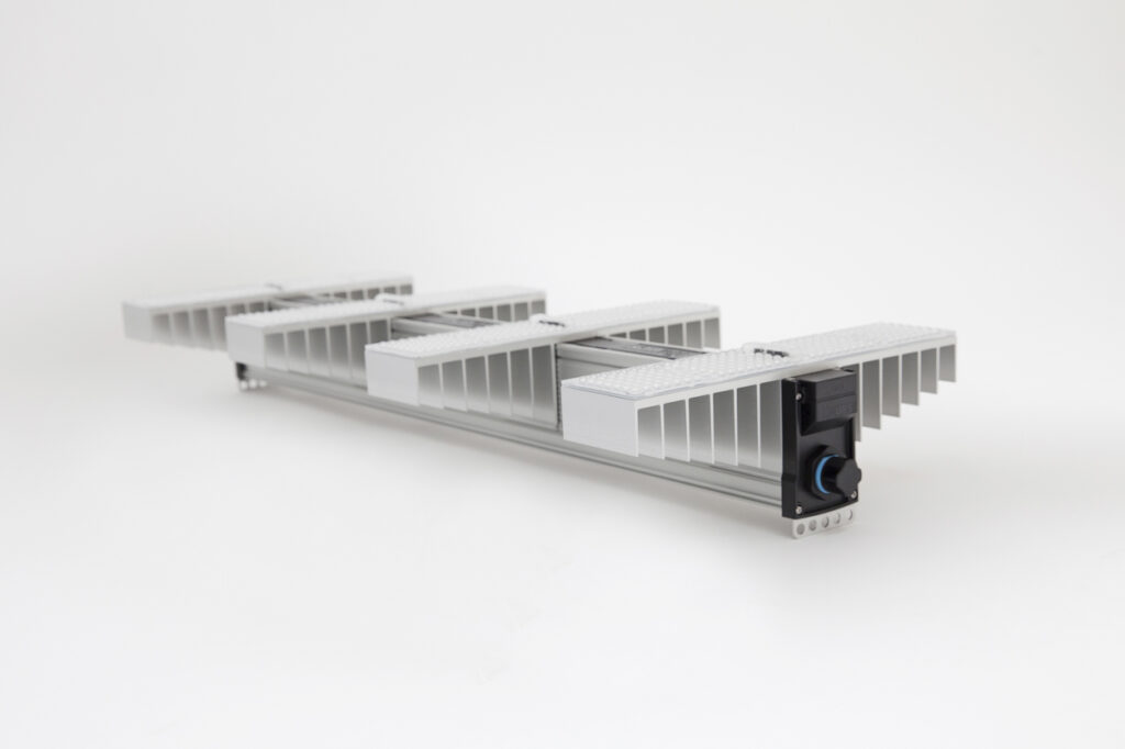 led-grow-light-sanlight-evo-4-100-sanlight-americas